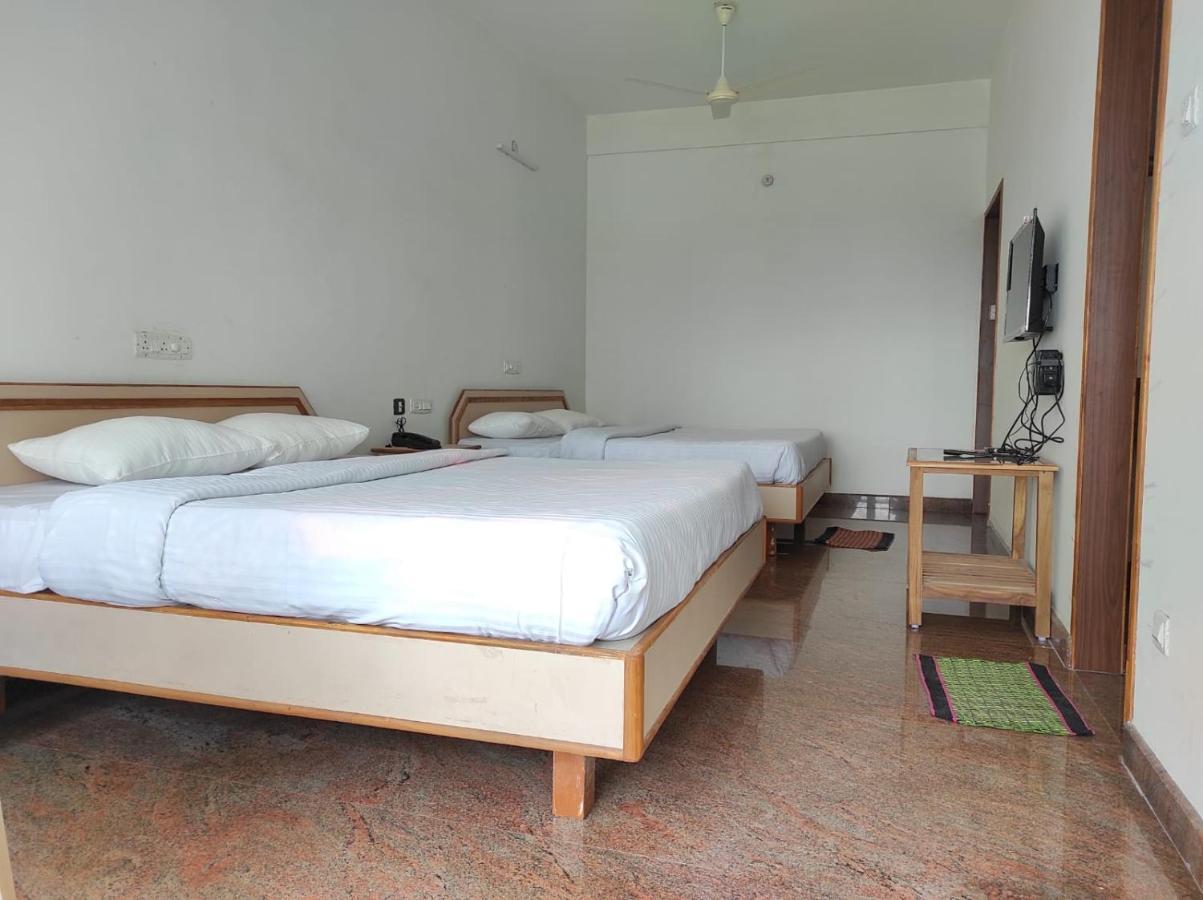 Sabari Residency 호텔 Vālpārai 외부 사진