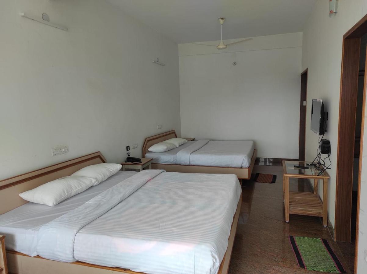 Sabari Residency 호텔 Vālpārai 외부 사진