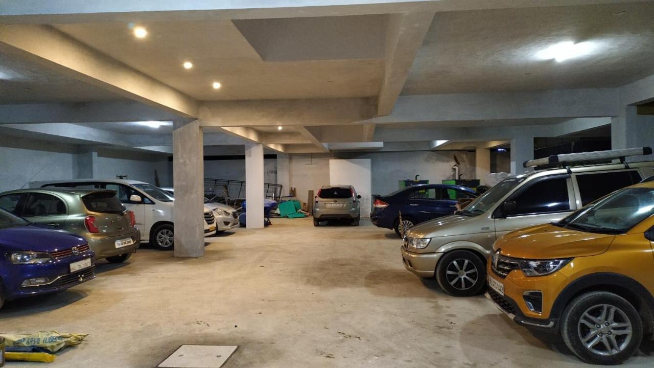 Sabari Residency 호텔 Vālpārai 외부 사진
